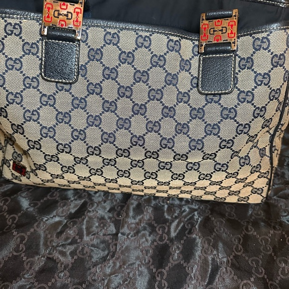 Authentic Gucci Monogram tote/Shoulder Bag - Picture 4 of 13
